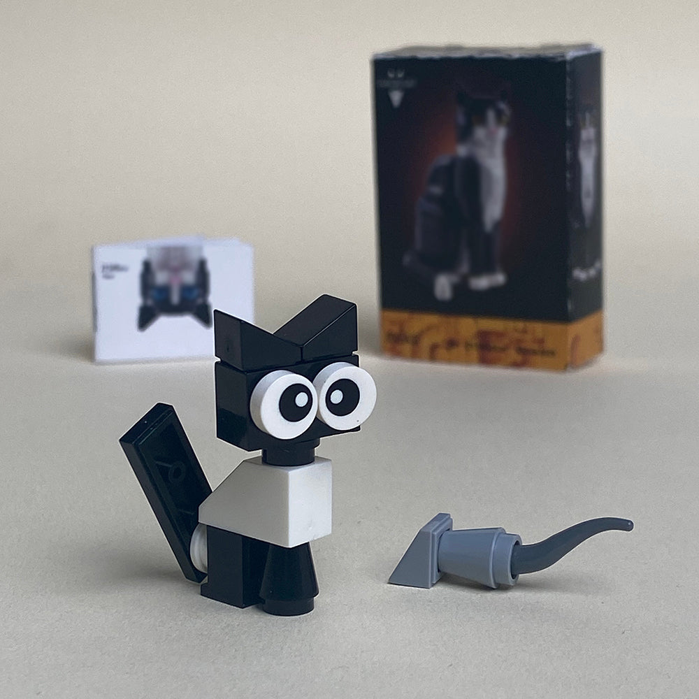 Mini Tuxedo Cat Mouse MOC Bricks Come with Box and Manual