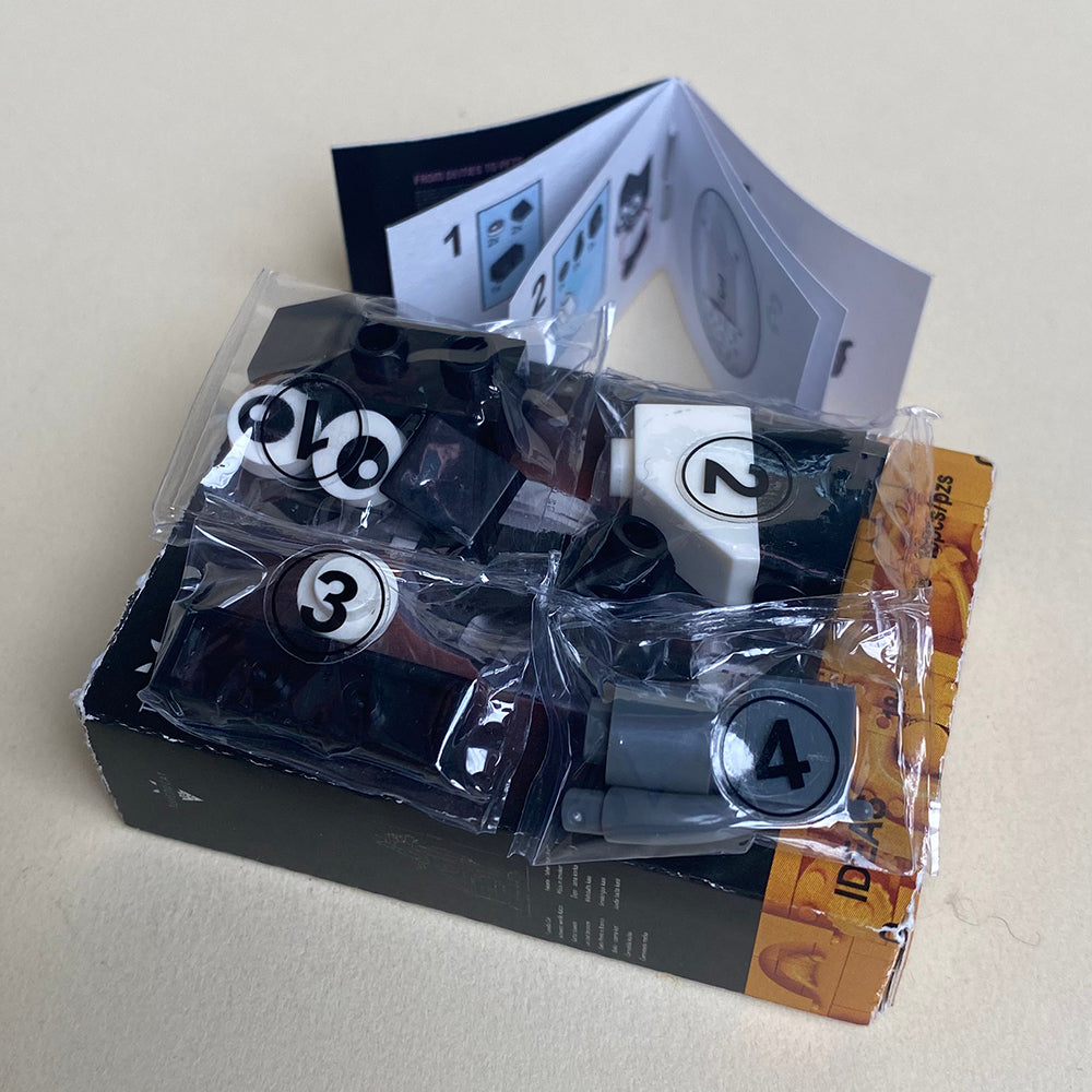 Mini Tuxedo Cat Mouse MOC Bricks Come with Box and Manual