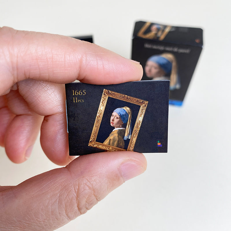 Mini Girl with a Pearl Earring MOC Brick Set Come with Box and Manual