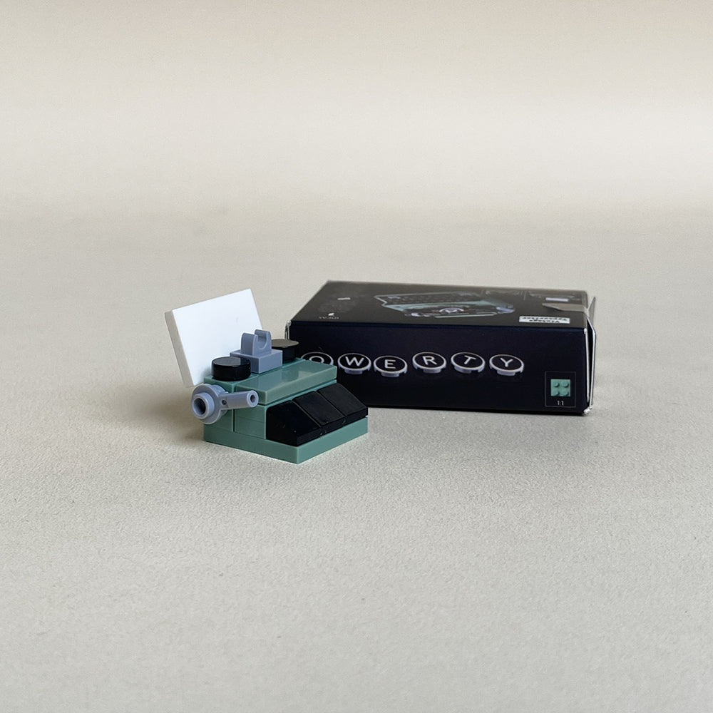 Typewriter Enthusiast Mini MOC Set Come with Box and Manual