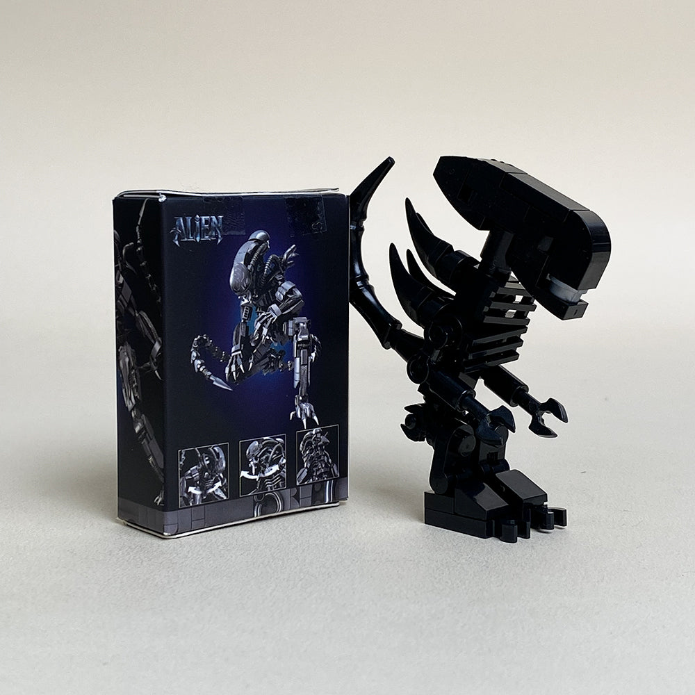 Alien            Xenomorph Mini MOC Set Come with Box and Manual