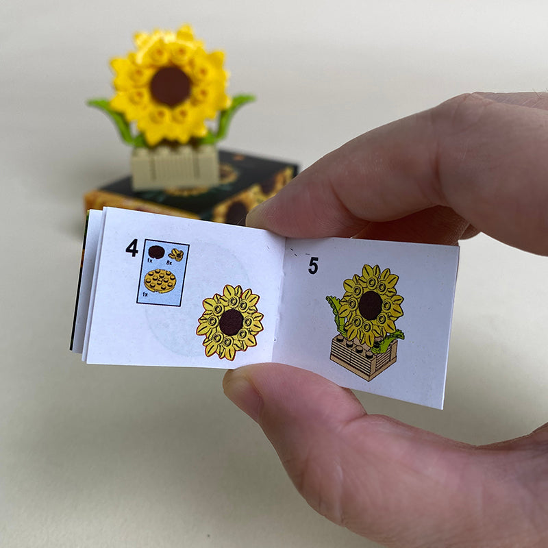Mini Sunflower Building Block Set bouquet Botanicals Collection come with Manual and Box